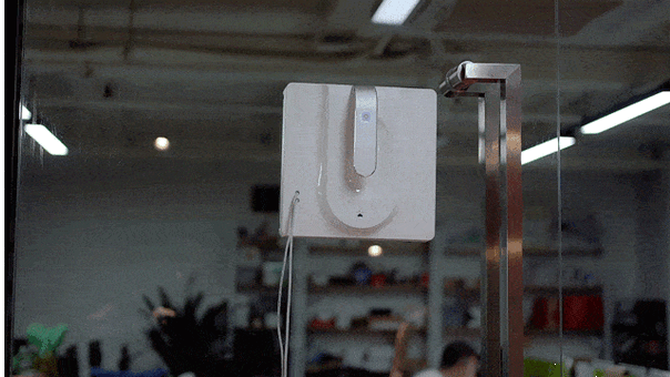 ガラスをピカピカに仕上げる窓掃除ロボット「Transtar」 Makuakeで目標金額の1835%を達成中 ファンディングは9/29まで