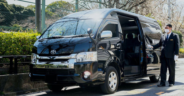 AIでルート最適化&マッチング、JALとNearMeのオンデマンド型シャトルサービス「スマートシャトル」提供開始