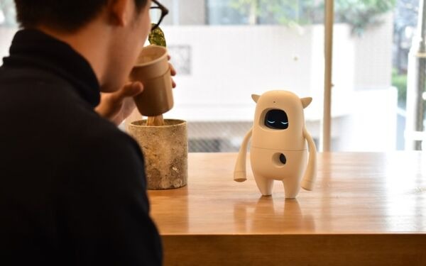 英会話ロボット「Musio X」でNHK出版英語コンテンツ「おもてなしの基礎英語」「おとなの基礎英語」を学べるセットが新登場