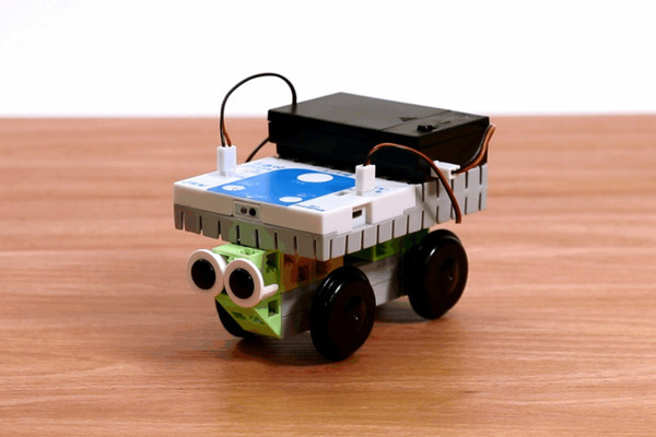 障害物があると自動でブレーキでかける自動運転ロボットが作れる　アーテックの『はじめてのプログラミング工作キット』10/21発売