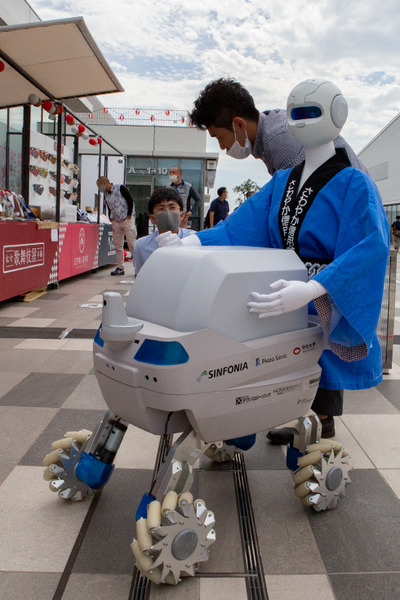 さわやか信金のハッピを着た搬送用自律移動ロボット「Mighty」を見てきた　Piezo Sonicが開発