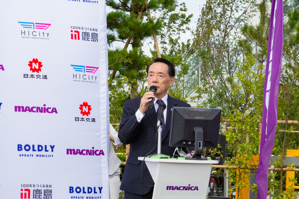 ハンドルのない自動運転バスがついに実用化　定常運行は東京の羽田「HICity」が先陣　運行開始セレモニーと体験会レポート
