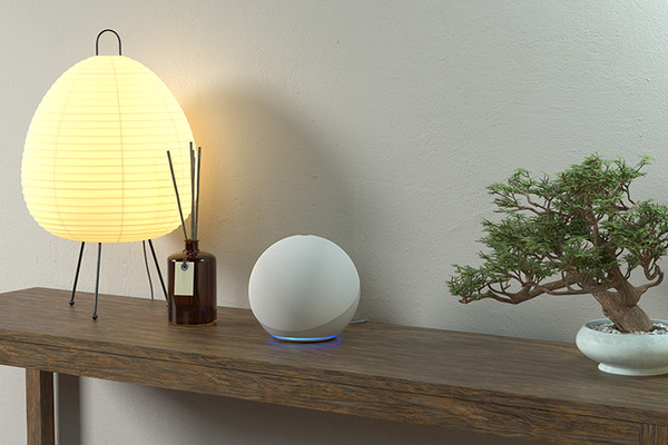 Amazon Echoシリーズの新製品を発表！今度のEchoは球体デザイン、音質をさらに改良　「Echo」「Echo Dot」「Echo Dot with clock」