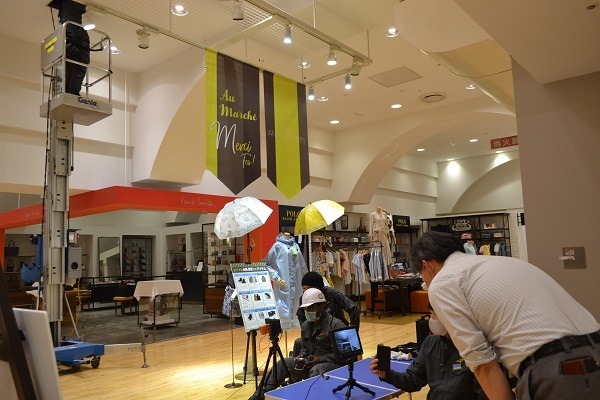 京急百貨店で世界最小クラスのドローンを活用して天井裏点検を実証実験　有用性を実証　京急アクセラレータープログラム