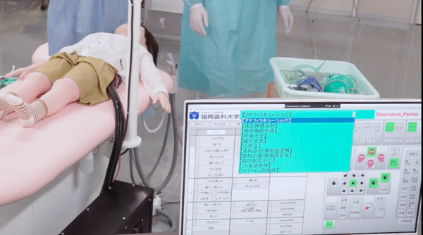 小児患者の動きをリアルに再現できるロボット「ペディアロイド」テムザックが開発 福岡歯科大学が先行導入