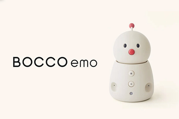 家族の絆を繋ぐ未来のファミリーロボット「BOCCO emo」(ボッコ エモ)発表　光るほっぺと動くボンボリが可愛い　emo語も話す