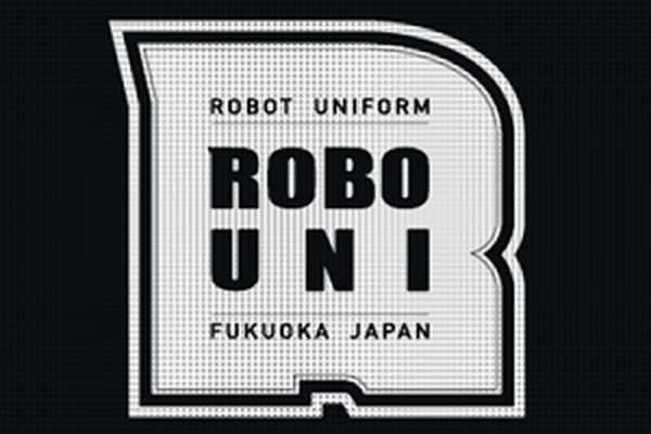 ロボユニがロボホン公式「ポーチ」「小物ケース」など新商品7点を一斉発売! 前田翼氏デザイン、国産の牛本革を使用