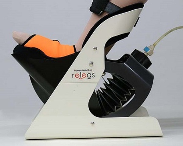 ロボットの導入を神奈川県が最大100万円補助「ロボット導入支援補助金」対象ロボットは19機種に！AI清掃ロボット「Whiz」も