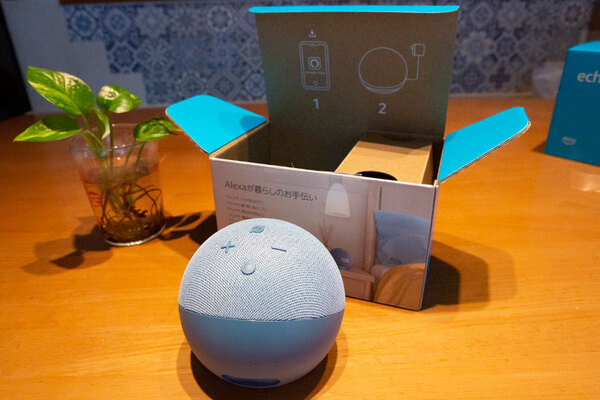 新型エコードットは球状デザインになって音質はどう変わった? 「Echo Dot with clock」(第4世代)速攻レビュー　第2世代「Echo Dot」と聴き比べ