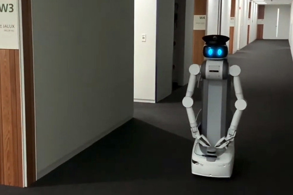 警備アバターロボット「ugo」(ユーゴー)が商用化へ　ビルオーナー・警備会社向けに 次世代DX警備ソリューションとして提供