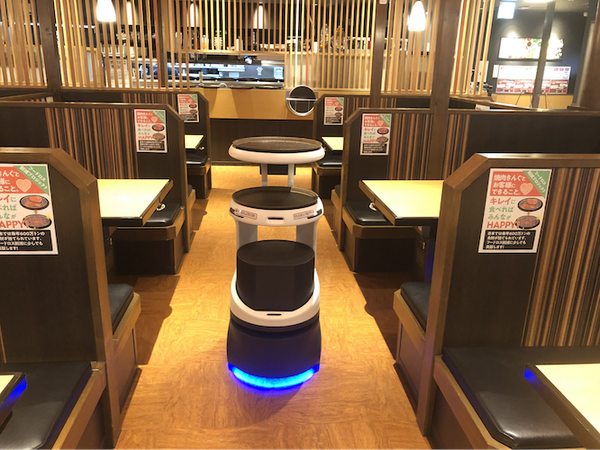 愛知県「焼肉きんぐ花田店」でソフトバンクロボティクスの配膳・運搬ロボット「Servi」(サービィ) 先行導入