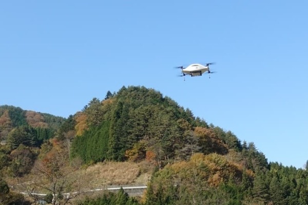 山間地域にドローン配送の定期ルートを開設　山梨県小菅村でドローン物流の常時運用を目指す　エアロネクストが発表