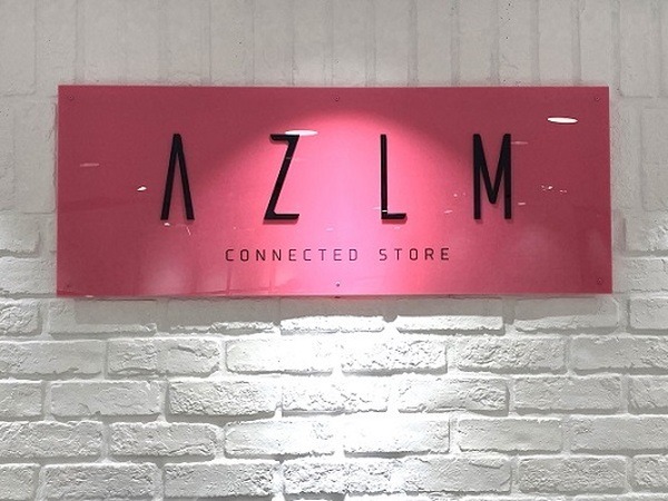 Alexaアプリ／スキルで注文・決済、自走型ロボットが案内・接客　リアルとデジタルの融合店舗「AZLM connected store」オープン