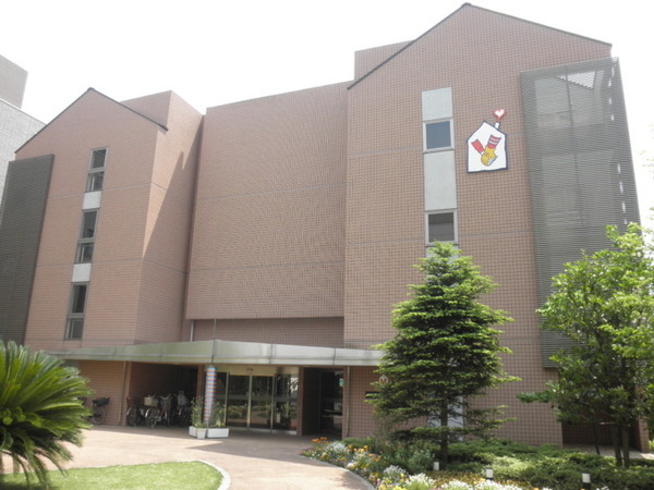 今年のクリスマスも『LOVOT』とウェステンホテル東京がコラボ　売上の一部は「ドナルド・マクドナルド・ハウス」へ寄付