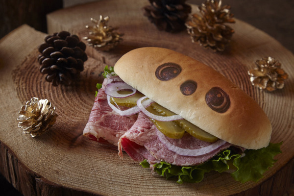 今年のクリスマスも『LOVOT』とウェステンホテル東京がコラボ　売上の一部は「ドナルド・マクドナルド・ハウス」へ寄付