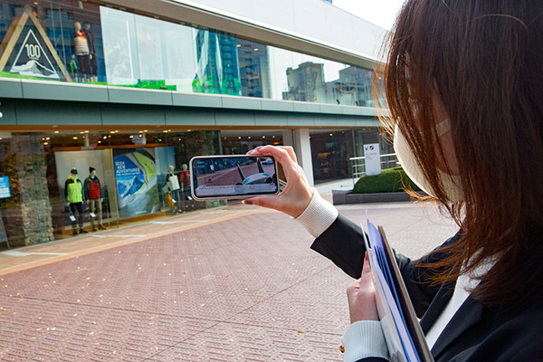 小田急とドコモがXR技術で仕掛ける「XRシティ 新宿」スタート　ARファッションショー＆美術館、XRアトラクション体験レポート