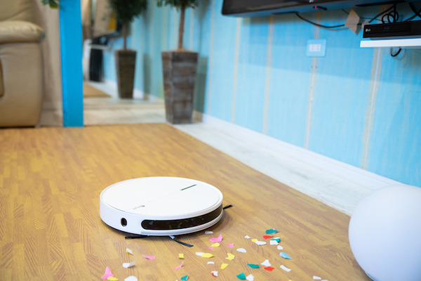 +Style 「Amazonブラックフライデー＆サイバーマンデー」にスマート家電20商品を最大72%OFFで出品 目玉はロボット掃除機