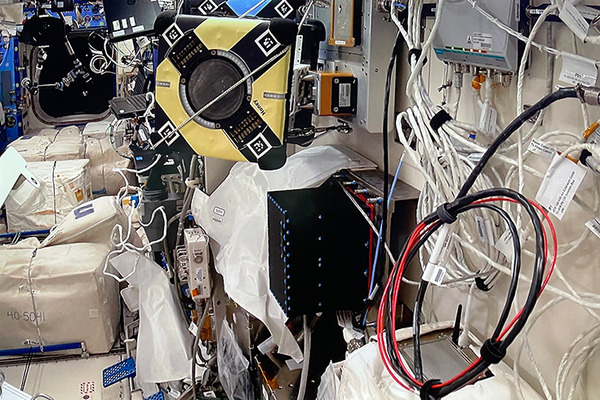 【速報】国際宇宙ステーションISSの遠隔操作ロボット「スペースアバター」を通して見えた地球の姿　地球は青く光かがやいていた！