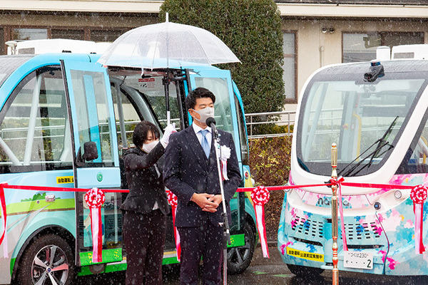 【日本初】自治体が自動運転バスを実用化、境町で一般公道を毎日走る！出発式／体験乗車／インフラ事情を写真と動画でレポート