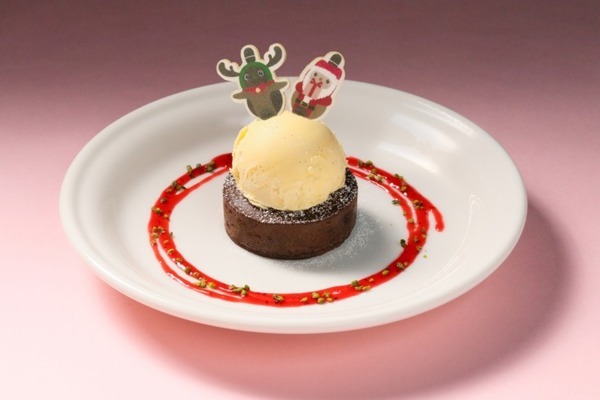 大人気の『LOVOT Cafe』がクリスマスケーキの予約受付を12月1日から開始 店内限定メニュー、限定デザインのコースターも登場