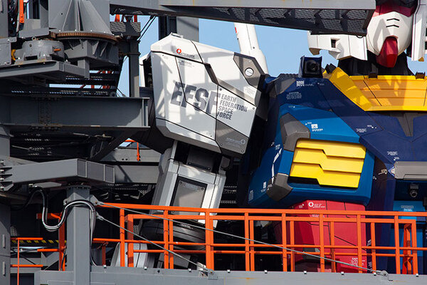 【速報】「動く実物大ガンダム」横浜でついに公開！見どころとポイントを写真と動画で徹底解説「ガンダムファクトリー横浜」