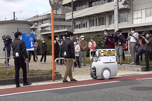 自動運転ロボットが公道で自律配送、市民が体験　遠隔操作やルート最適化も　岡山県玉野市/三菱商事/三菱地所/東京海上日動ら