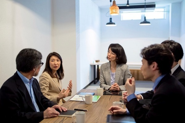 人工知能開発基金事務局が『一般市民の協議会』を発足 一般市民がAIロボットの開発を見守り、偏見や差別を助長するAIは反対