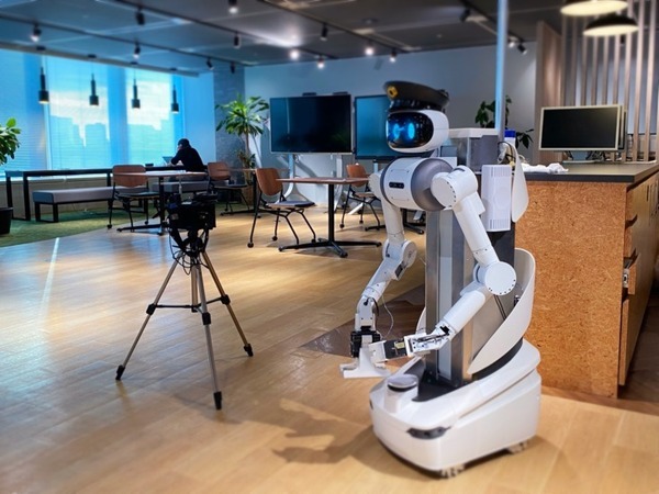アバターロボット「ugo」がビル管理法に基づいて空気環境を測定　Mira Roboticsが住友商事マシネックスらと実証実験