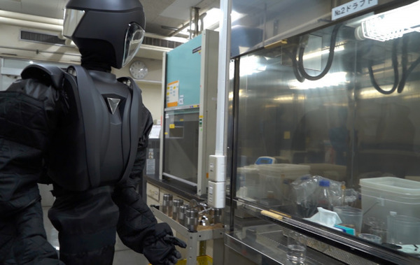 劇物や毒性物質を扱う作業現場をアバターロボット「MELTANT-β」でリモート化 MELTINがENEOSと実証実験