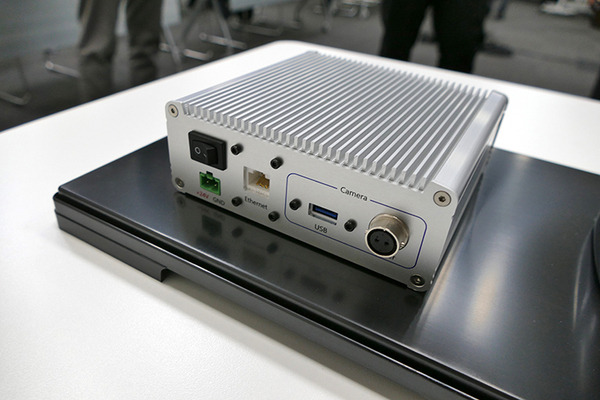 東京ロボティクス、小型軽量で高精度なロボット用３次元カメラ Torobo Eye「SL40」を発売