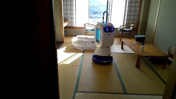 ホテルのロビーや客室、トイレ等を大規模に紫外線照射で除菌　自動運転の除菌ロボットの運用試験をAFSが実施