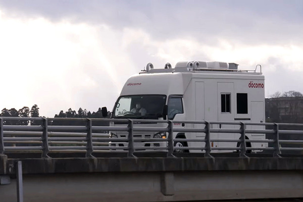 【国内最高速度】ドコモとJR東日本、時速360kmで走行する新幹線試験車両「ALFA-X」で5G通信に成功【動画あり】