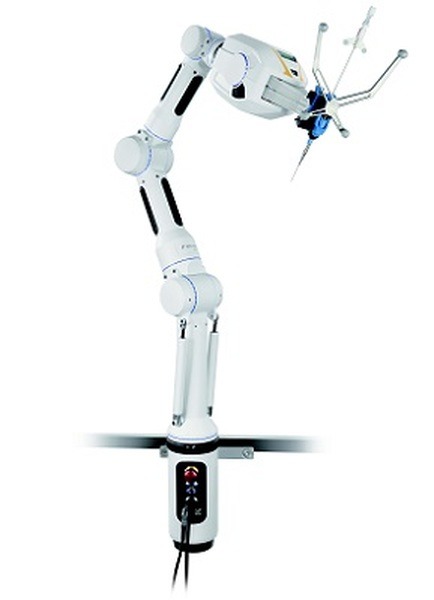 ブレインラボの手術支援ロボットアームが脳神経外科や脊椎外科領域をサポート　「Cirqロボットアームシステム」販売開始　