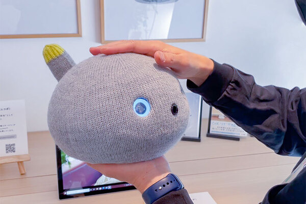パナソニックの「NICOBO」(ニコボ)体験レビュー(1)　話題の「弱いロボット」見て触れて会話してきた
