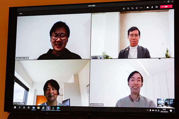 パナソニックの「NICOBO」(ニコボ)体験レビュー(2) 「追加販売はある? 着せ替えできる? 感情モデルって何?」開発チームに聞く