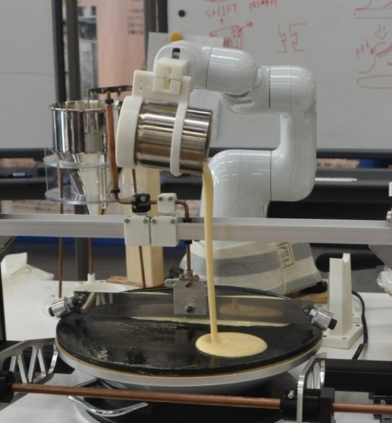 見て・触れて・学べるイベント「瀬戸蔵ロボット博2021」開催　クレープを作るCOBOTTA、トヨタ、ドコモ、村田製作所、LOVOTなど大集合