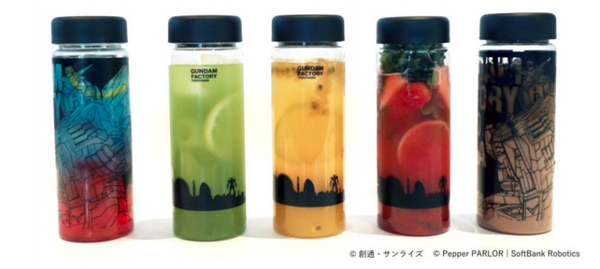 【速報】「Pepper PARLOR」と「実物大動くガンダム」がコラボ！特別デザインのPepper、Servi、NAOがおもてなし