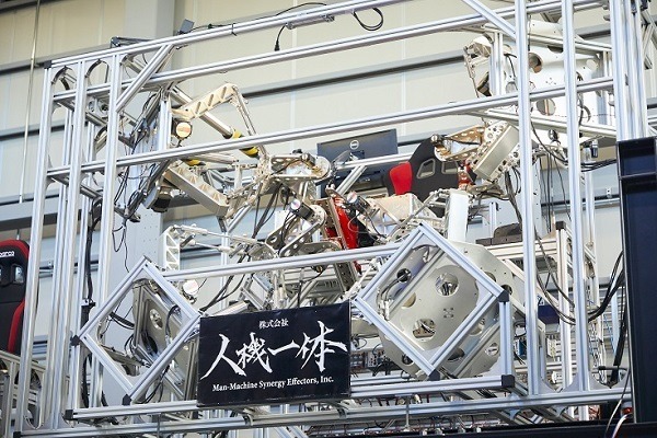 JR西日本×日本信号×人機一体　人機プラットフォームを活用した「零式人機」など「ロボテス EXPO 2021」で巨大ロボット多数展示