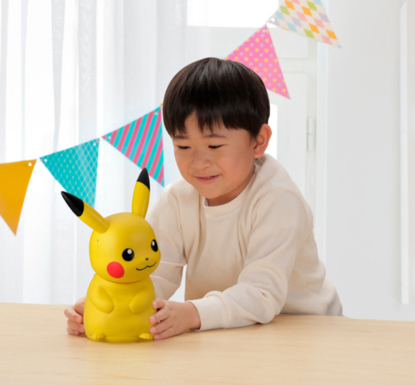 ピカチュウが声や音に反応して歌ったり、ノリノリのダンスを披露してくれる『おはなししよ！ノリノリピカチュウ』 6月17日に発売