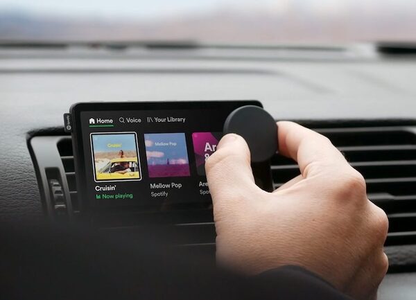 Spotifyが米国で車載スマートプレーヤー「Car Things」を発表！
