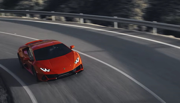 ランボルギーニ・ウラカンEvoがAmazon Alexaを統合し、広範囲な車両制御を音声指示可能に