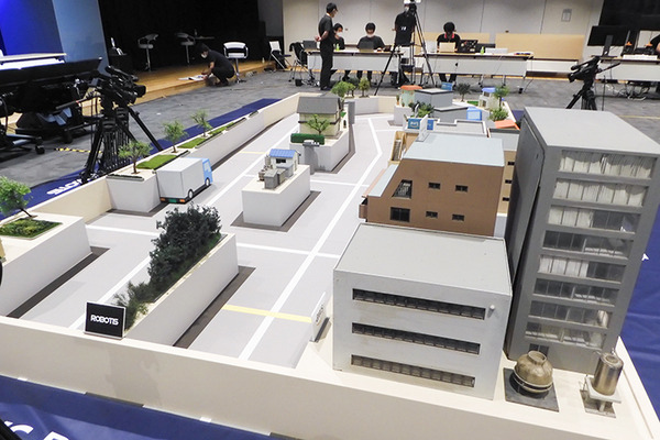 自律走行ロボットで競う学生対抗「AWSロボットデリバリーチャレンジ」予選トップ通過チームにインタビュー　速く走るポイントは