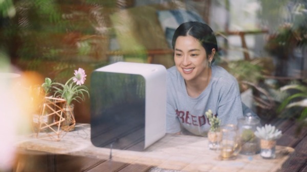 ユピテルの猫型バーチャルペット「Juno」のCMに中村アンさん登場！『日々の成長』篇でJunoと暮らす日々と楽しさを表現