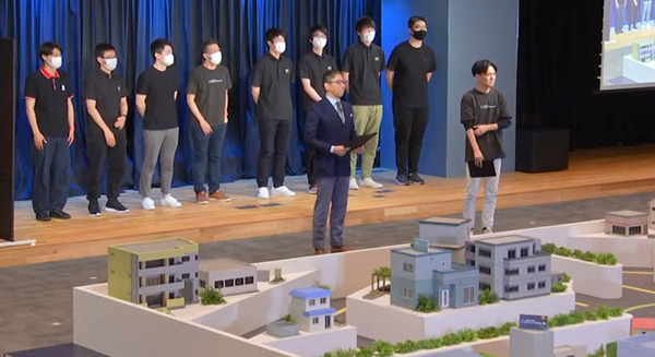 学生たちが自動運転ロボットでAIの技術を競う「AWSロボットデリバリーチャレンジ」決勝　息を飲む接戦を制したチームは