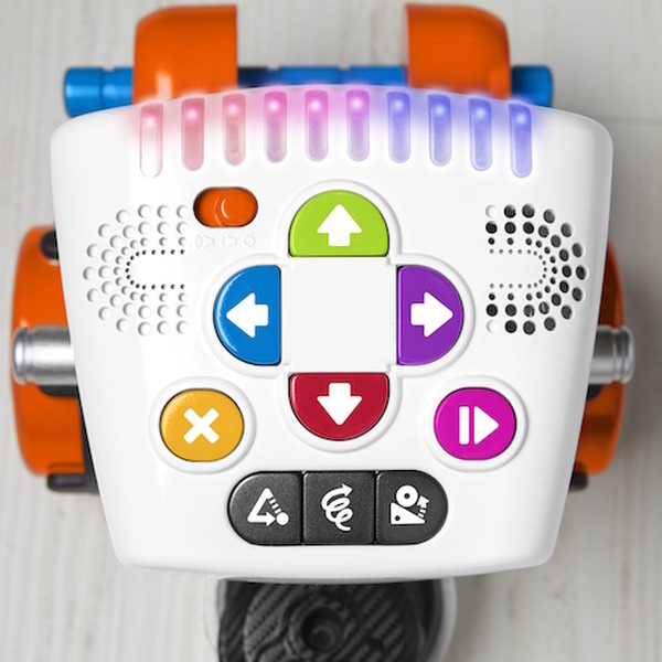 3歳から使用できるプログラミングロボ「キンダーボット」 マテル・インターナショナルが6月上旬に発売