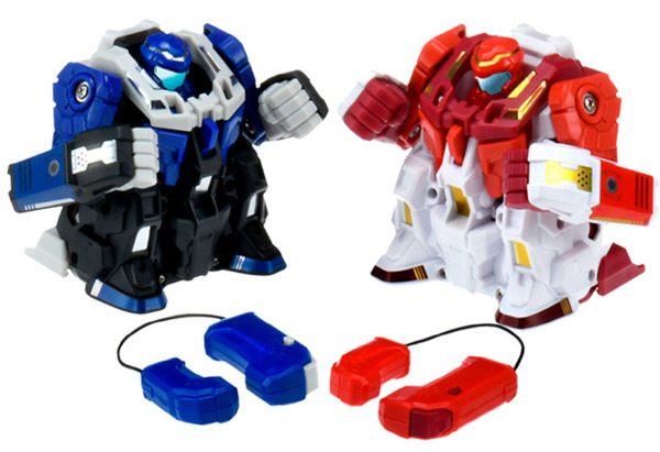 KOするとパイロットが“ブッ飛ぶ” 気分爽快バトルロボット「人機一体ブットバスター」タカラトミー　あばれる君vsちびれる君バトル動画公開