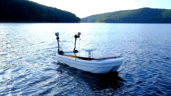 都市型自動運転船「海床ロボット」実証実験へ　炎重工の純国産水上ドローン「Marine Drone」で水上作業の自動化/効率化/安全性向上めざす