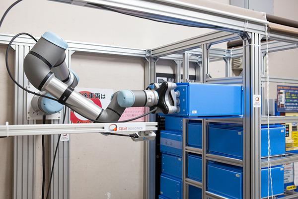 QBITと森トラストの自動搬送ロボット実証実験(2)　協働ロボット「館内の配送・集荷業務の自動化」の未来　デモ動画を公開