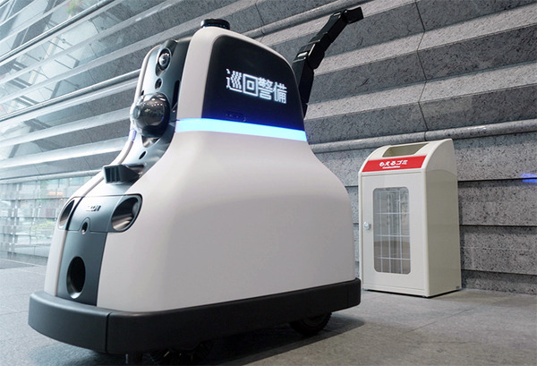 巡回だけでなく不審者の威嚇も！セコムが新型AIセキュリティロボット「cocobo」(ココボ)を発表　デザインは「LOVOT」の根津氏