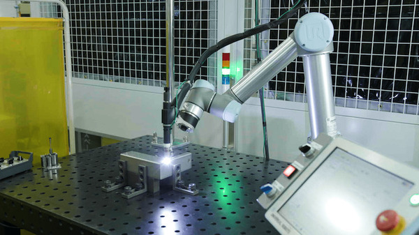 藤田ワークス 溶接と金属プレス加工機への投入作業に協働ロボット「UR5」を導入 溶接技術の習得期間を数か月に短縮し、作業効率も向上